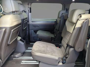 Volkswagen Multivan EHybrid 4Motion Style — photo 8
