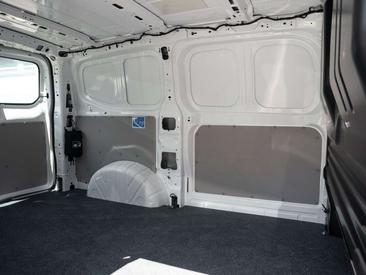 Volkswagen Transporter — photo 9