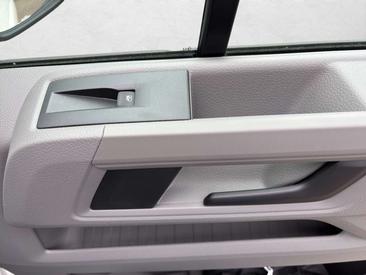 Volkswagen Crafter — photo 14
