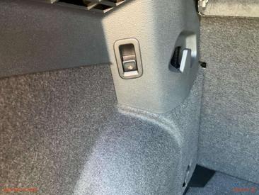 Volkswagen Golf TDI R-Line — photo 12