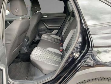 Volkswagen Taigo R-Line — photo 5
