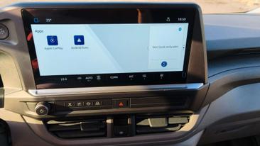 Volkswagen Transporter — photo 12