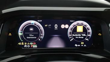 Volkswagen Multivan EHybrid 4Motion Beach — photo 13