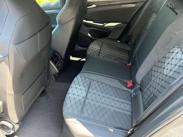Volkswagen Golf Variant MHeV Sport — photo 10