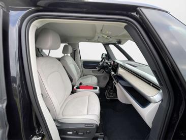 Volkswagen ID. Buzz Pro Black — photo 13