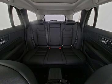 Volvo V60 T8 Recharge Plus — photo 7
