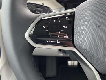 Volkswagen ID. Buzz Pro Black — photo 16