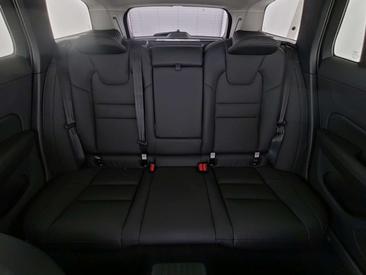 Volvo V60 T8 Recharge Plus — photo 13