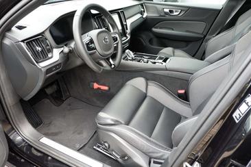 Volvo V60 T8 Recharge Plus — photo 2