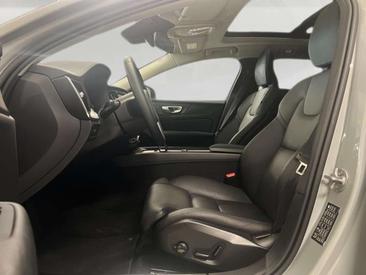 Volvo V60 Plus — photo 8