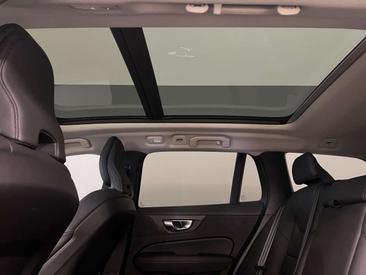 Volvo V60 Plus — photo 10