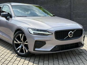 Volvo V60 B4 Plus — photo 3