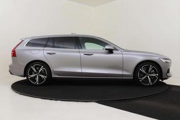 Volvo V60 T8 Recharge Ultimate — photo 12