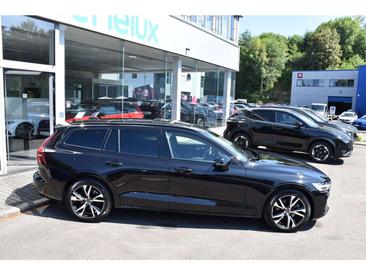 Volvo V60 B4 Plus — photo 2