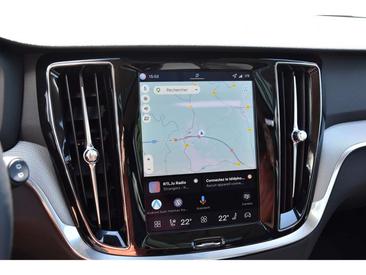Volvo V60 B4 Plus — photo 10