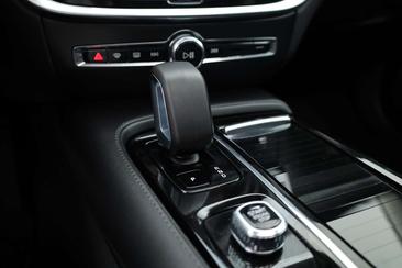 Volvo V60 T6 Recharge Plus — photo 5