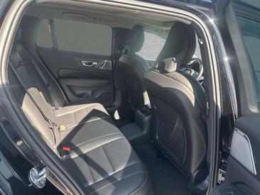 Volvo V60 T8 — photo 4