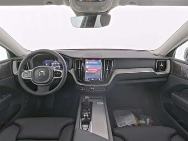 Volvo XC60 Plus — photo 5