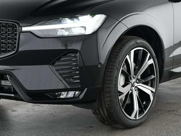 Volvo XC60 Plus — photo 10