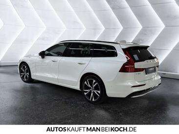 Volvo V60 B4 Plus — photo 2
