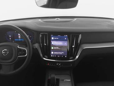 Volvo V60 B4 Plus — photo 5