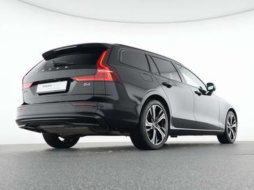 Volvo V60 B4 Plus — photo 7