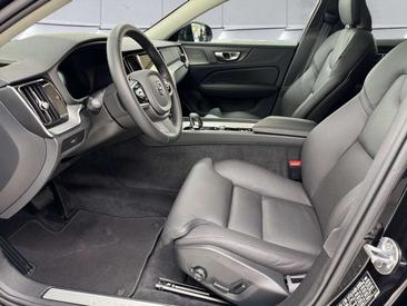 Volvo V60 B4 Plus — photo 5