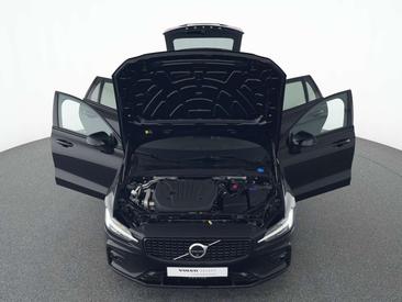 Volvo V60 B4 Plus — photo 12