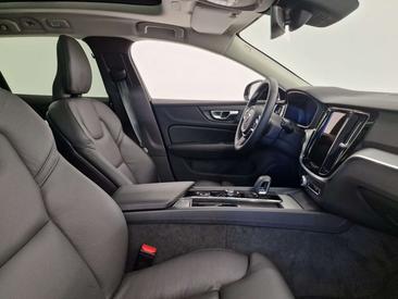 Volvo V60 B4 Plus — photo 5