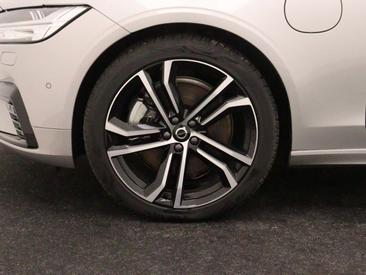 Volvo V90 T8 Recharge Ultimate — photo 7