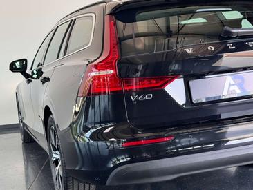 Volvo V60 B4 Core — photo 13
