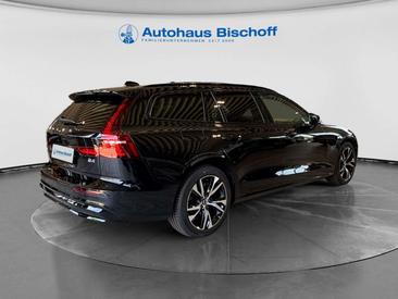 Volvo V60 B4 Black — photo 5