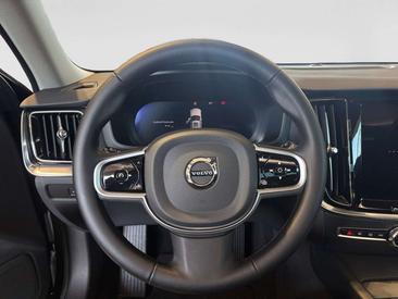 Volvo V60 B4 Black — photo 13