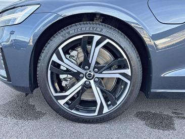 Volvo V60 T6 Plus — photo 6