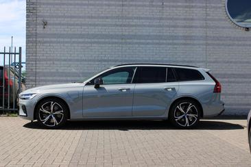 Volvo V60 T8 Recharge Plus — photo 2