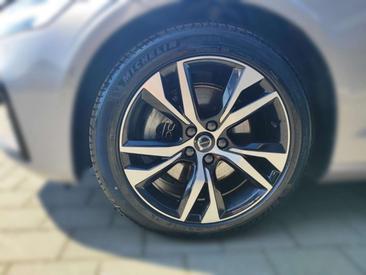Volvo V60 B4 Ultimate — photo 9