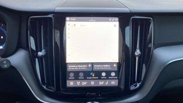 Volvo XC60 B4 Core — photo 12