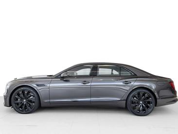 Bentley Flying Spur V8 Hybrid — photo 4