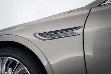 Bentley Flying Spur V8 Hybrid Mulliner — photo 10