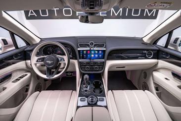 Bentley Bentayga V8 S — photo 4