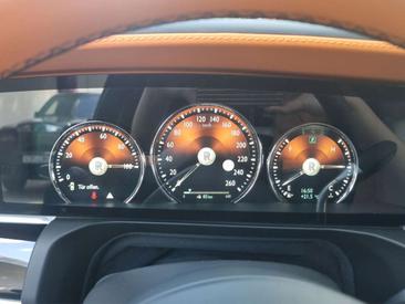 Rolls-Royce Ghost — photo 12