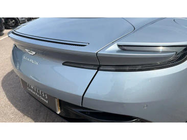 Aston Martin DB11 DB11 V8 Coupe — photo 8