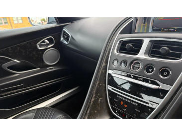 Aston Martin DB11 DB11 V8 Coupe — photo 15