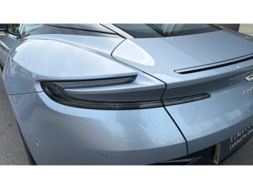Aston Martin DB11 DB11 V8 Coupe — photo 25