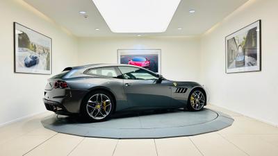 Ferrari GTC4Lusso T