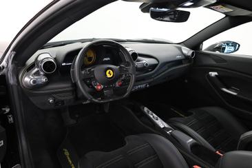Ferrari F8 Tributo — photo 5