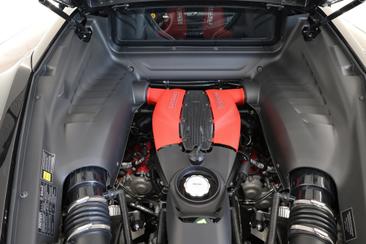 Ferrari F8 Tributo — photo 10