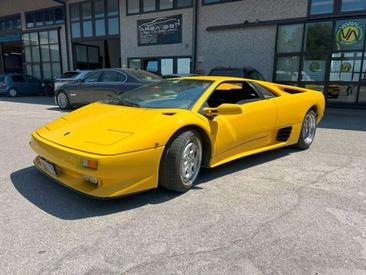 Lamborghini Diablo — photo 3
