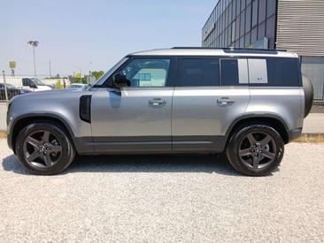 Land Rover Defender 110 SE N1 3.0D I6 200 CV AWD Auto — photo 4