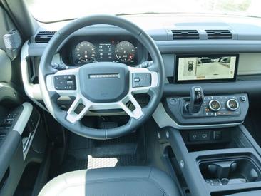 Land Rover Defender 110 SE N1 3.0D I6 200 CV AWD Auto — photo 10